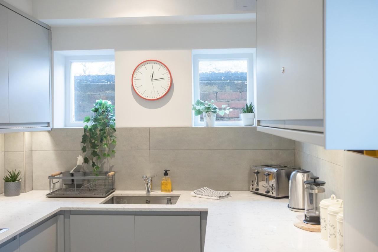 Spacious 1br Victorian Flat In Cotswolds - Free Parking * Cheltenham